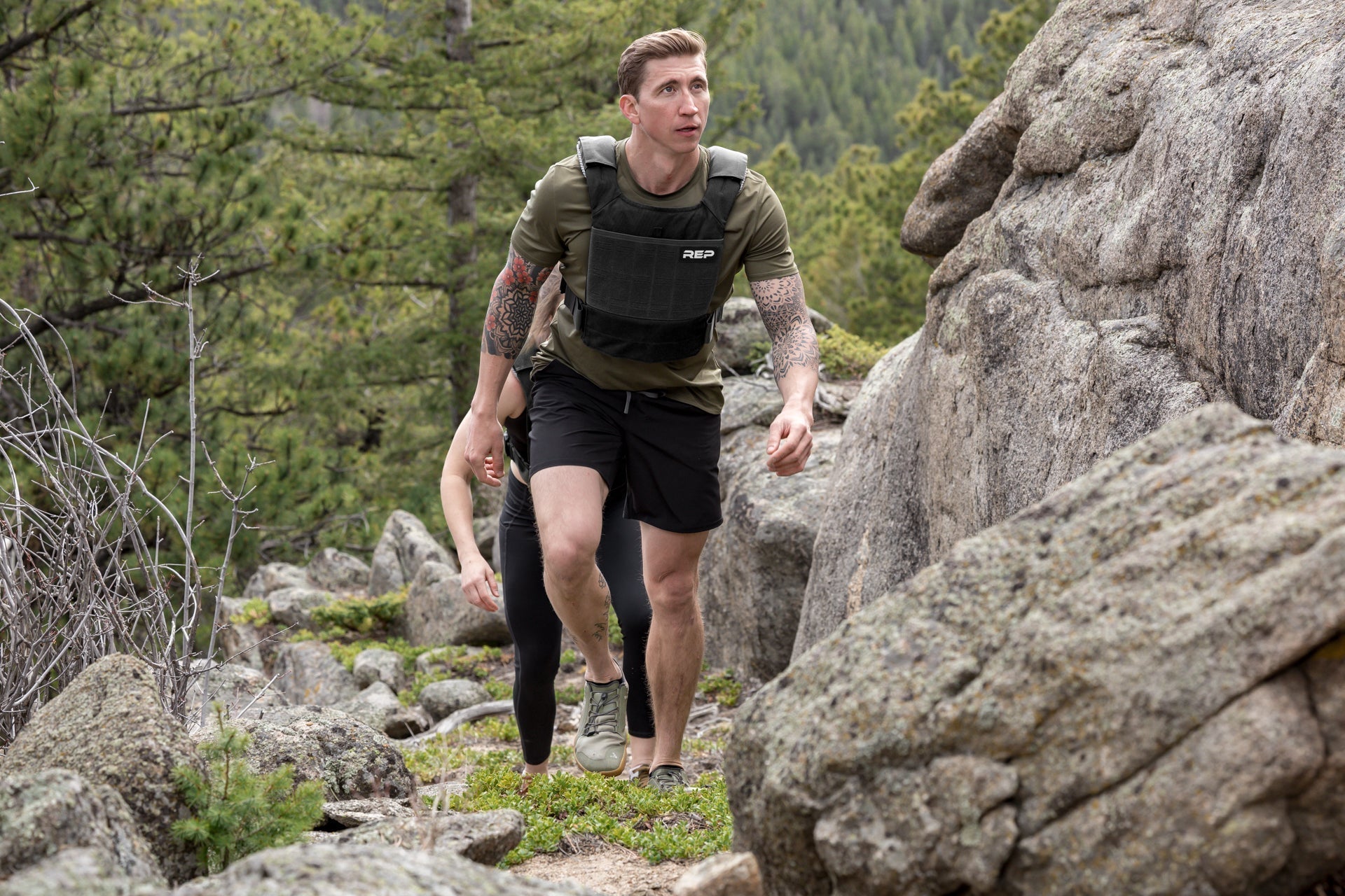 Benefits of Walking With A Weighted Vest | REP Fitness