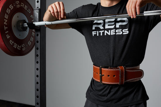 Man in lifting belt