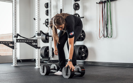 Lifter using adjustable dumbbells