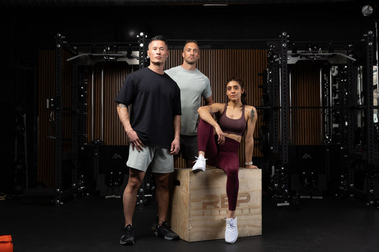 How to Properly do a Dumbbell Shoulder Press – REP Fitness