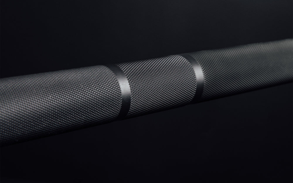 Close up of the dual knurl markings on the Colorado Short Bar