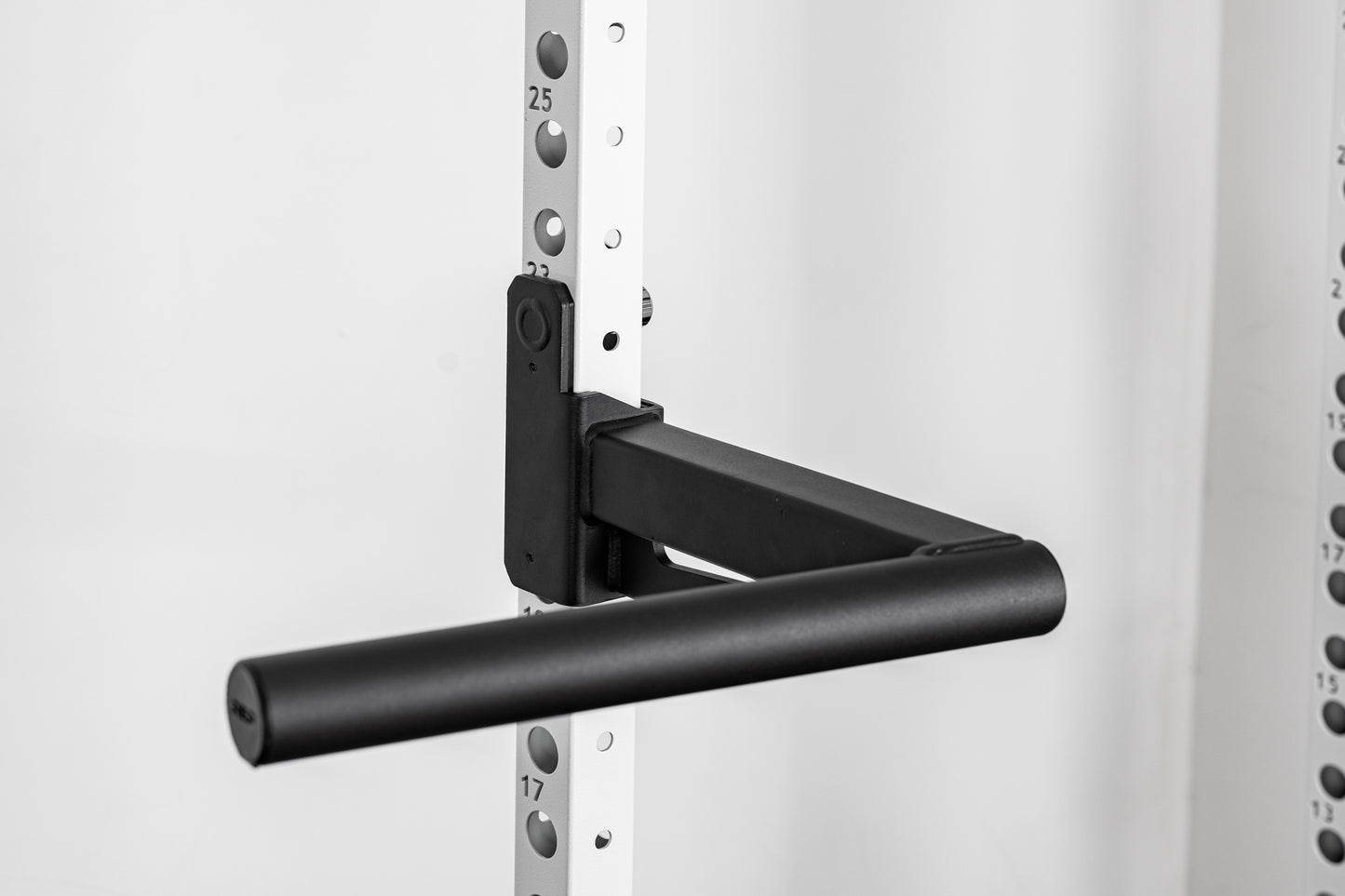 Close-up ISO rendering of the Altitude™ Dip Attachment