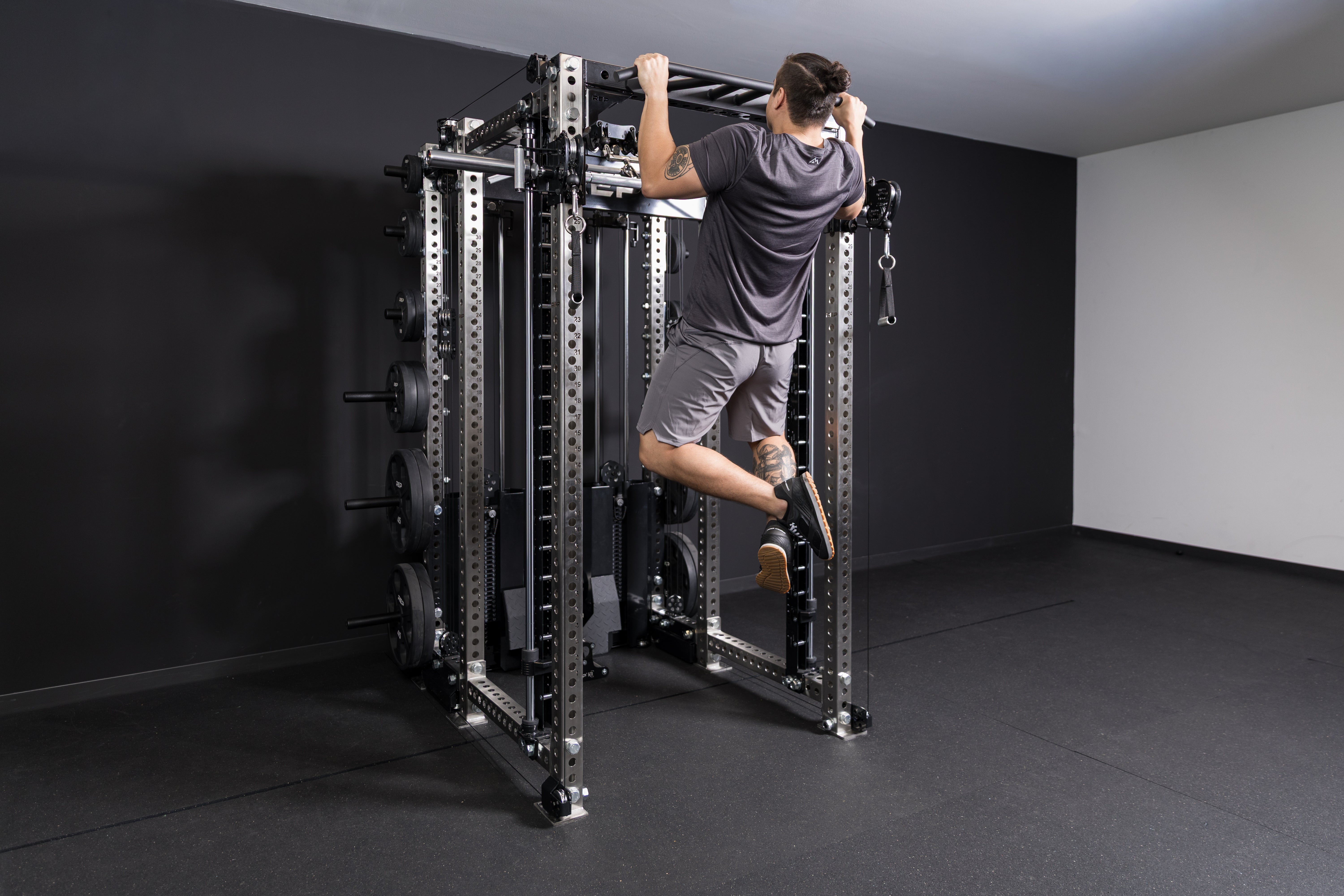 Crossmember Multi-Grip Pull-Up Bar – REP Fitness