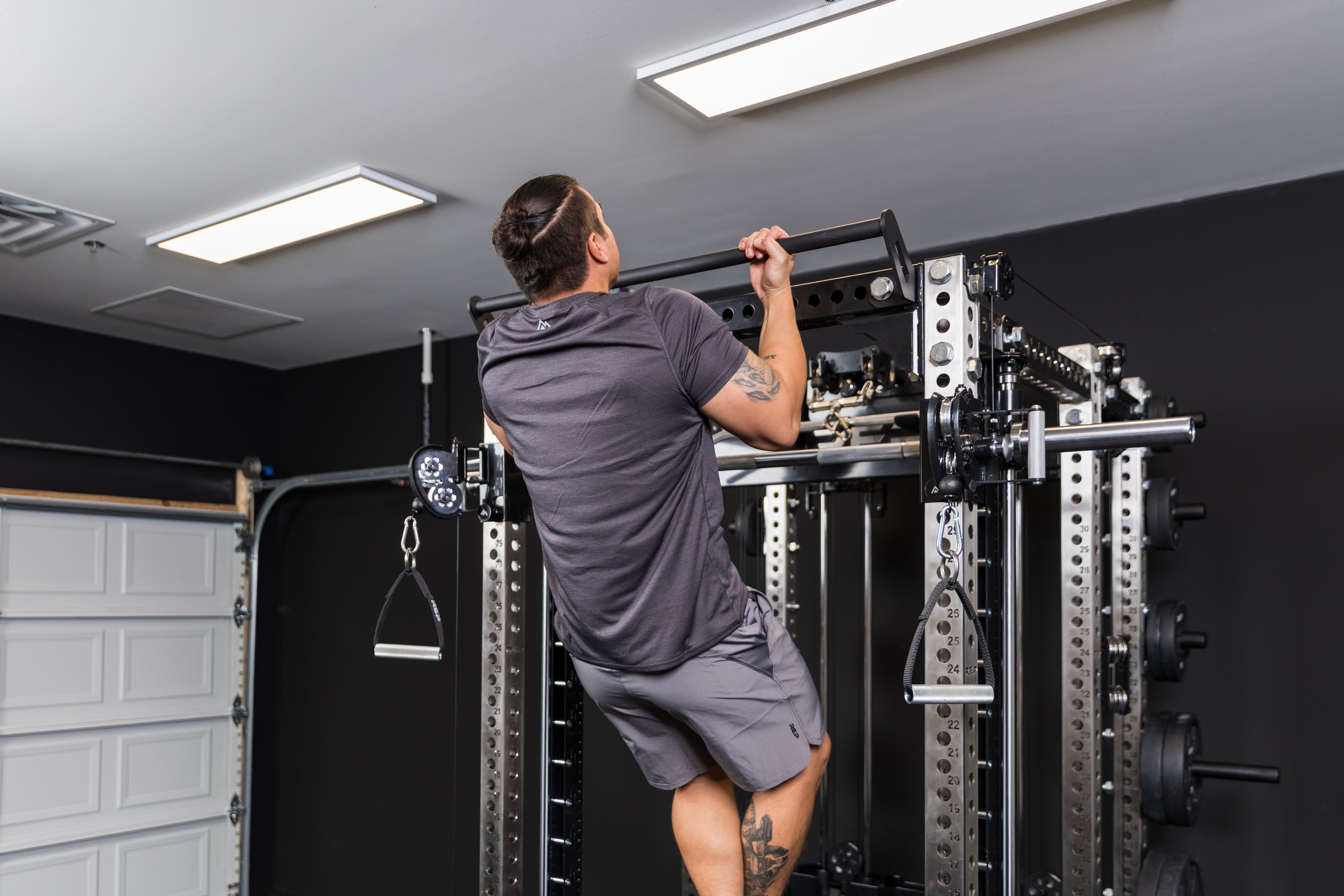 Crossmember Pull-Up Bar – REP Fitness