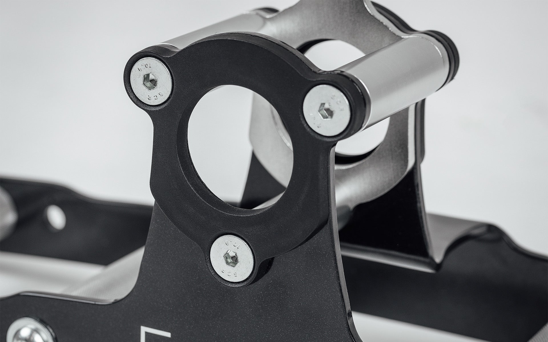 REP® x Kleva Built® Atlas™ Multi-Grip Cable and Landmine Attachment