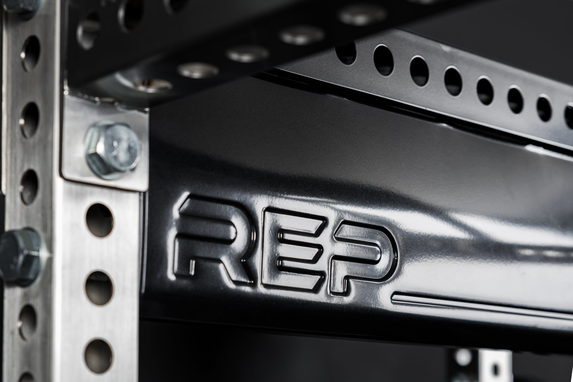 Logo Plate Crossmember 2.0 – REP Fitness
