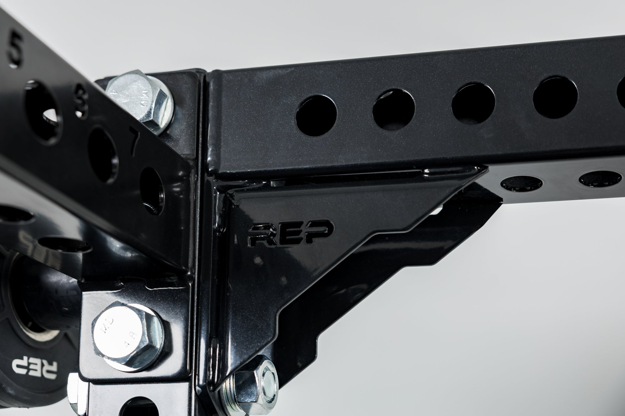 Logo Plate Crossmember 2.0 – REP Fitness