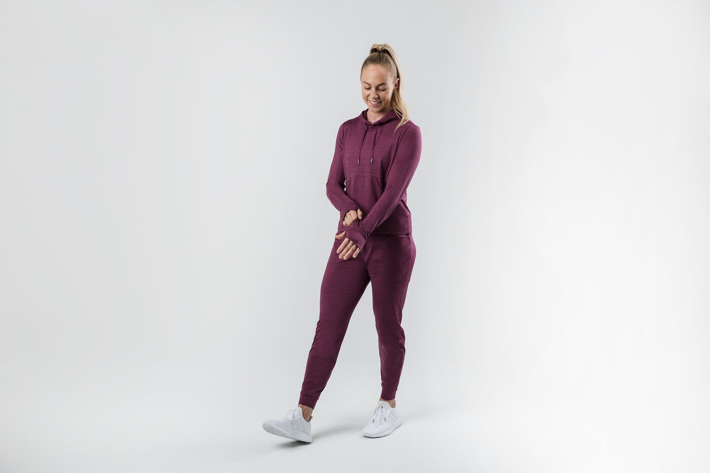 Women's Vellus Hoodie in Heather Wine
