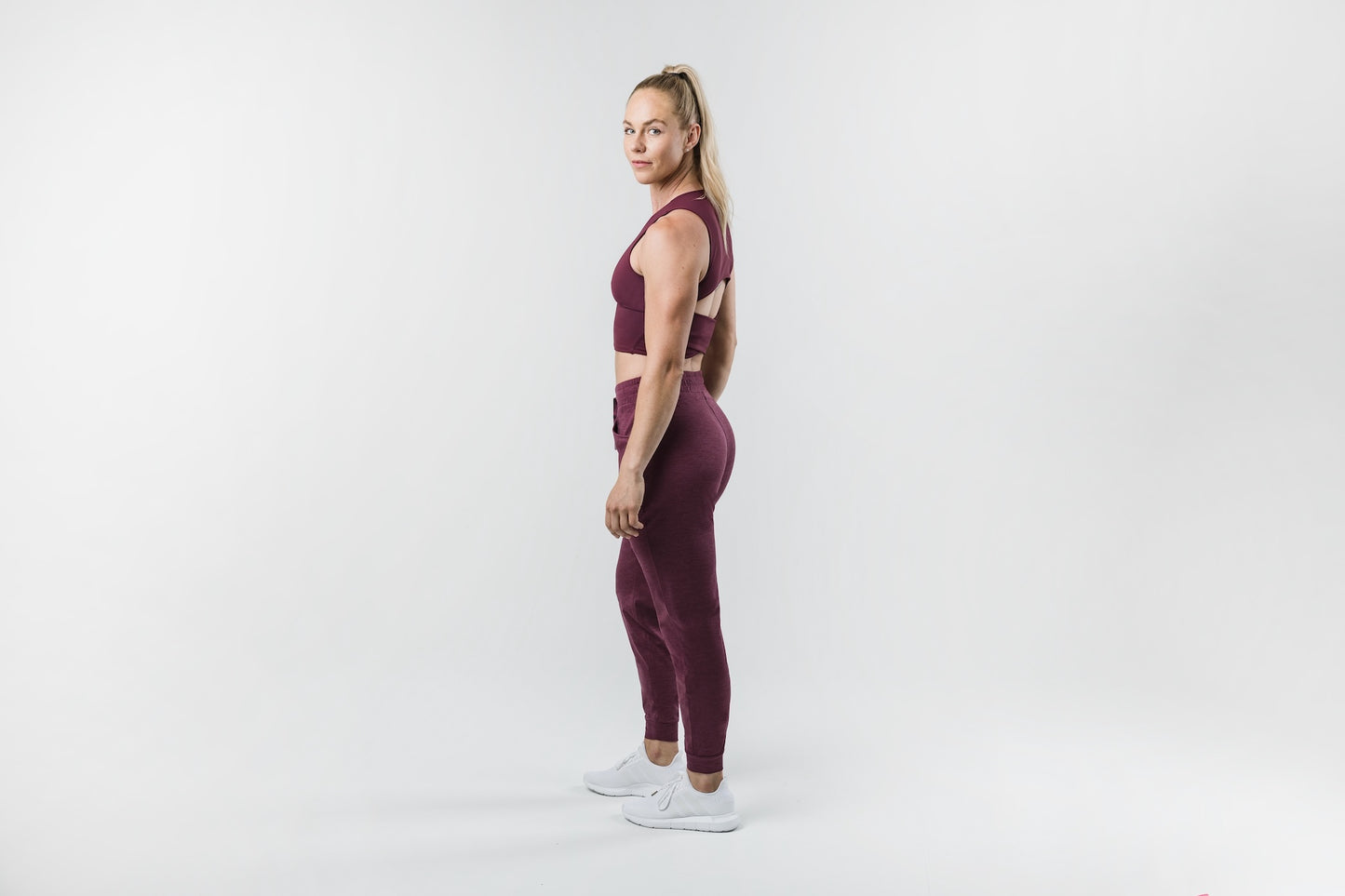Women's Vellus Jogger in Heather Wine