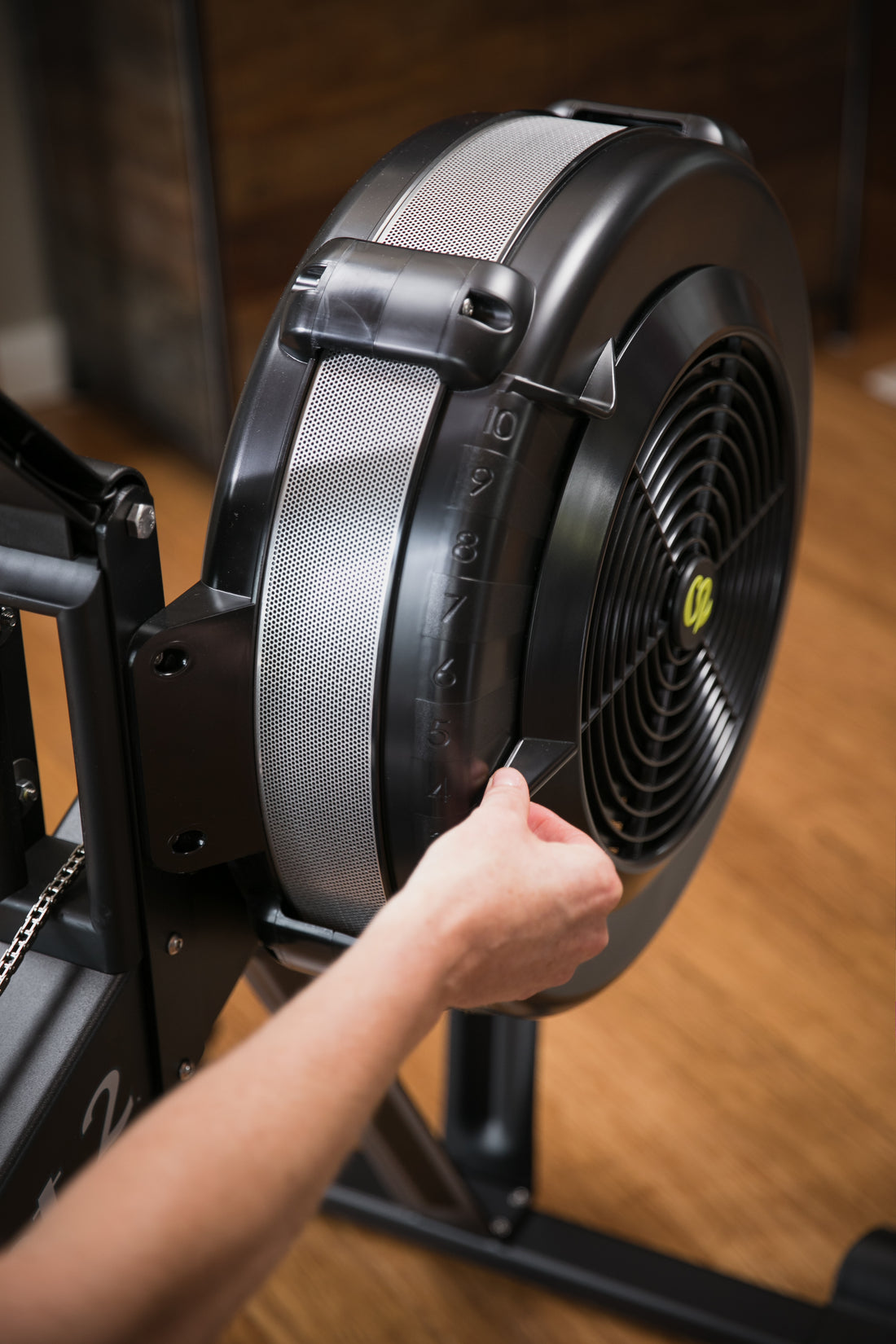Concept2 Row Erg Close Up of Damper Setting