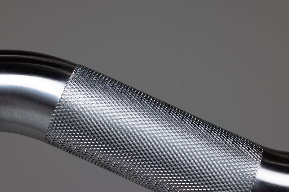 Rackable Curl Bar medium depth knurling.