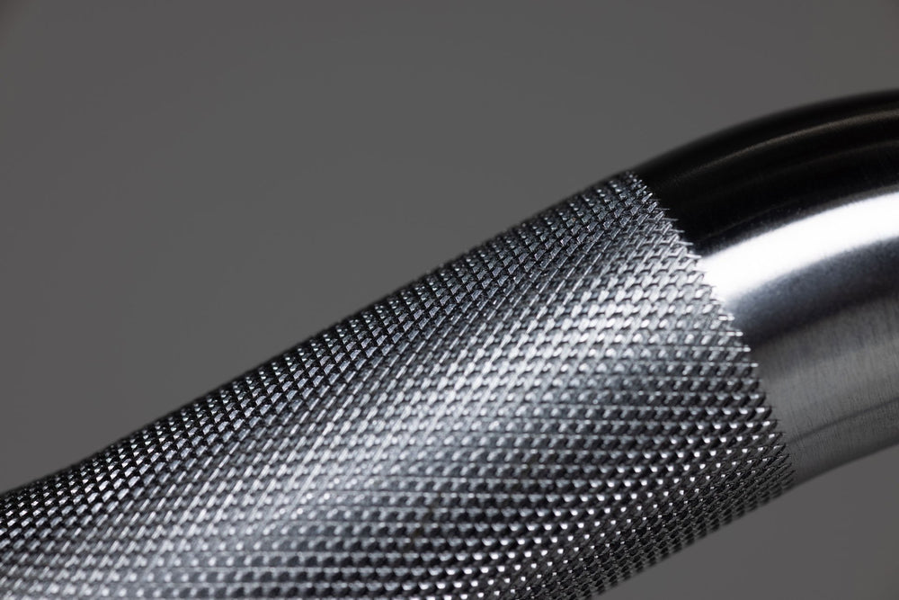 Rackable Curl Bar medium depth knurling.