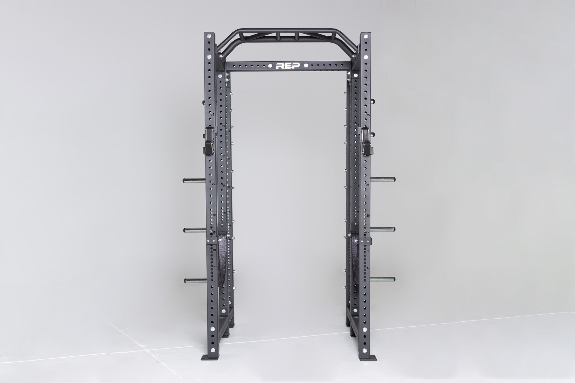 Logo Plate Crossmember on PR-4000 Power Rack